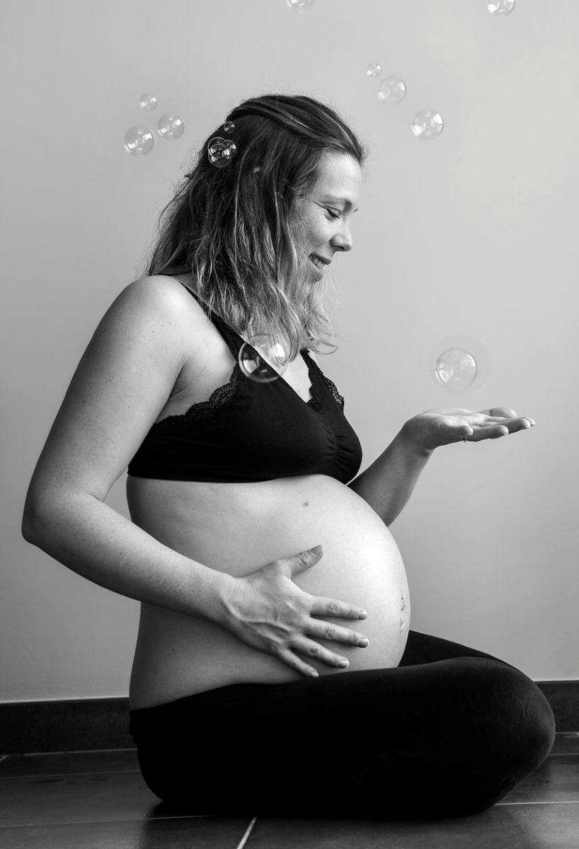Comment se déroule une séance photo grossesse ?